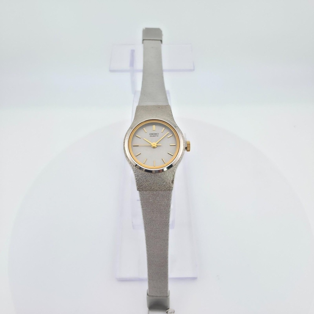 Vtg SEIKO Ladies Watch 8Y21-0019 Textured Mesh Band St. Steel Gold Plate 5.75"